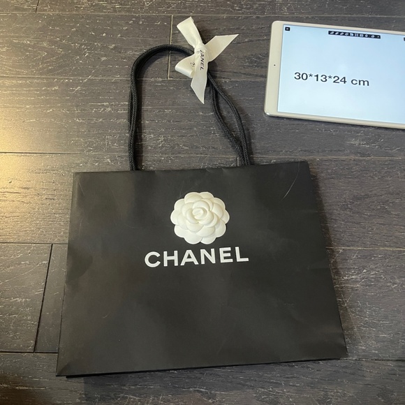 Chanel Shopping Bag Black with camellia flower and ribbon empty bag storage - Picture 1 of 8
